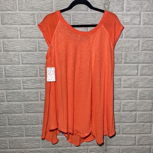 ⭐️NWT MSRP $58 Free People Keep it Casual Tee Women's Size Small - Picture 7 of 7